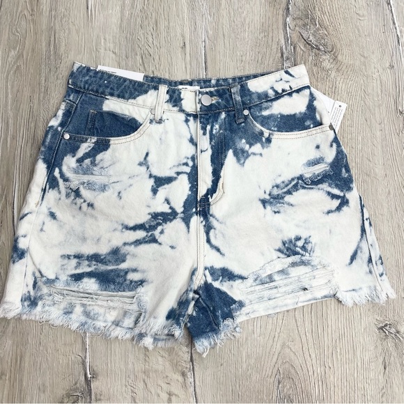 BP Cut-Off Shorts - Picture 2 of 7